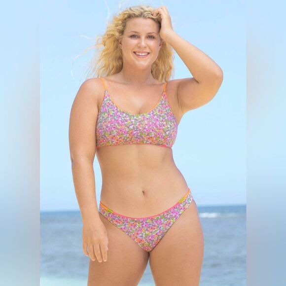 Maaji Fandango Flirt Pink Floral Thin Side Reversible Bikini Bottom Size 2XL - Picture 13 of 15